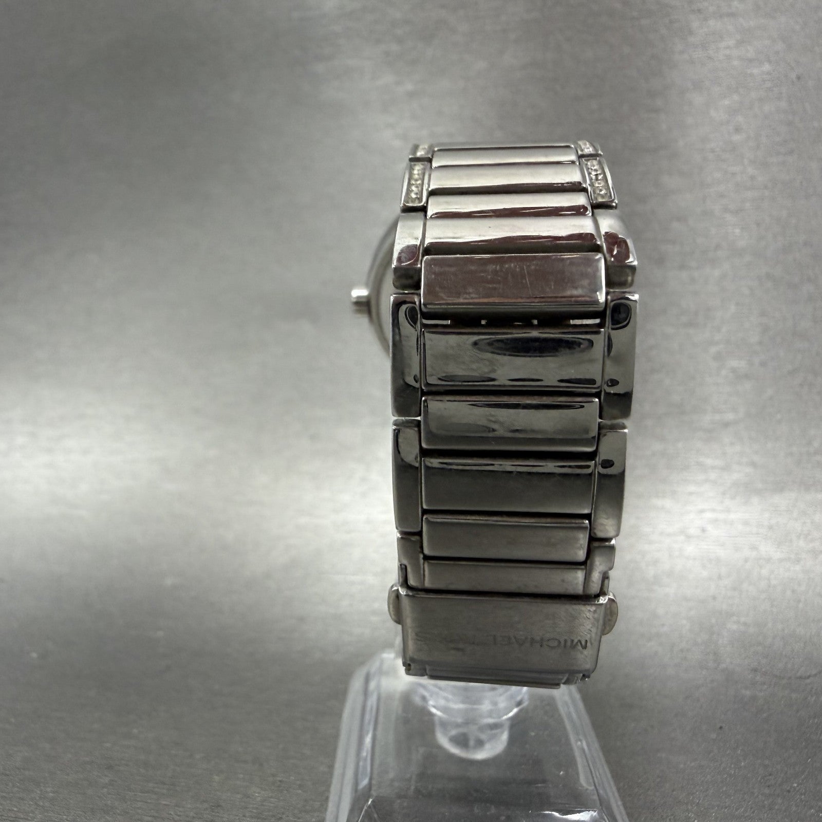 Michael Kors Kerry Watch Women 37mm MOP Dial Silver Tone Crystal Accent New Batt7