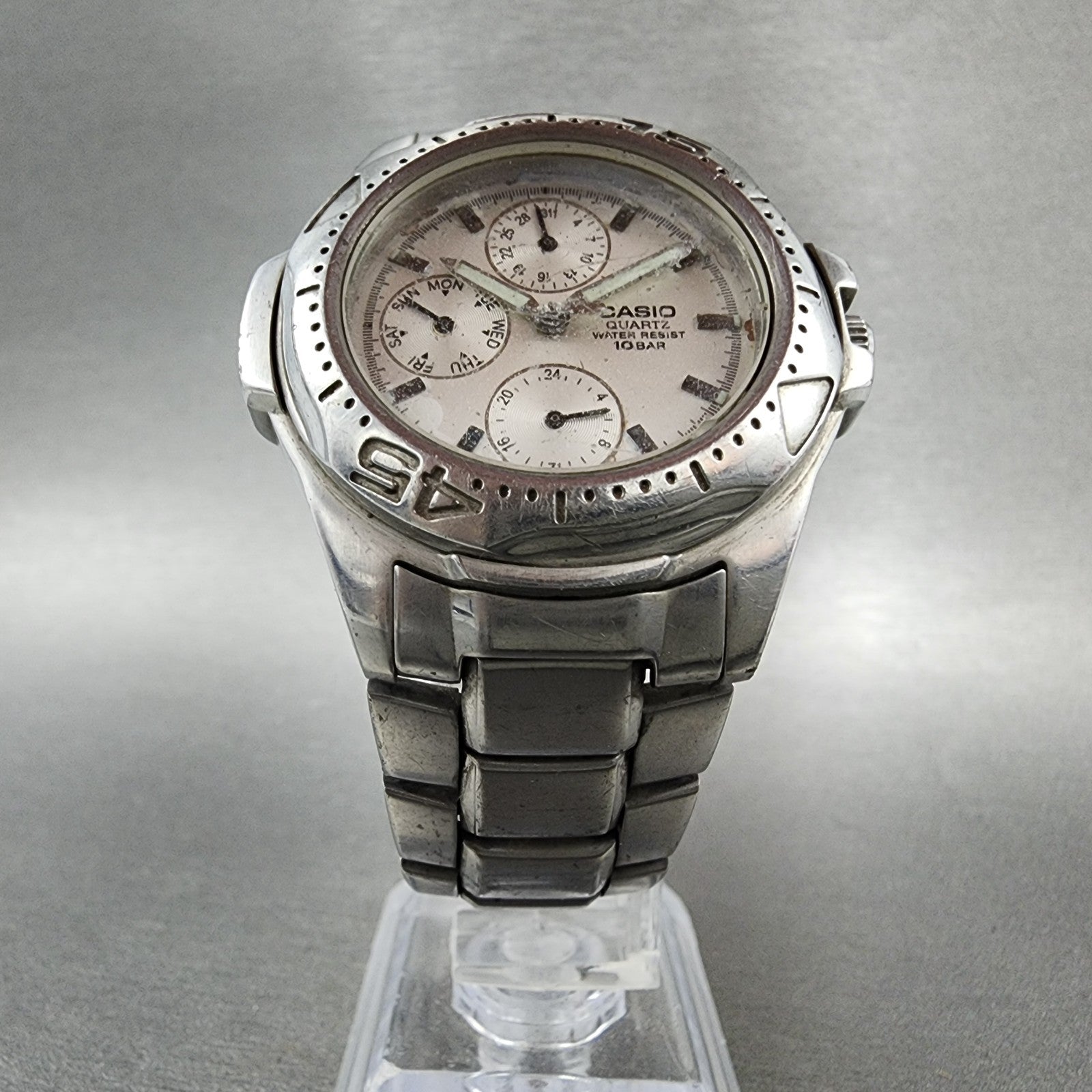 Casio MTD1046 Dive Watch Men 38mm Silver Dial Silver Tone Daydate PARTS6