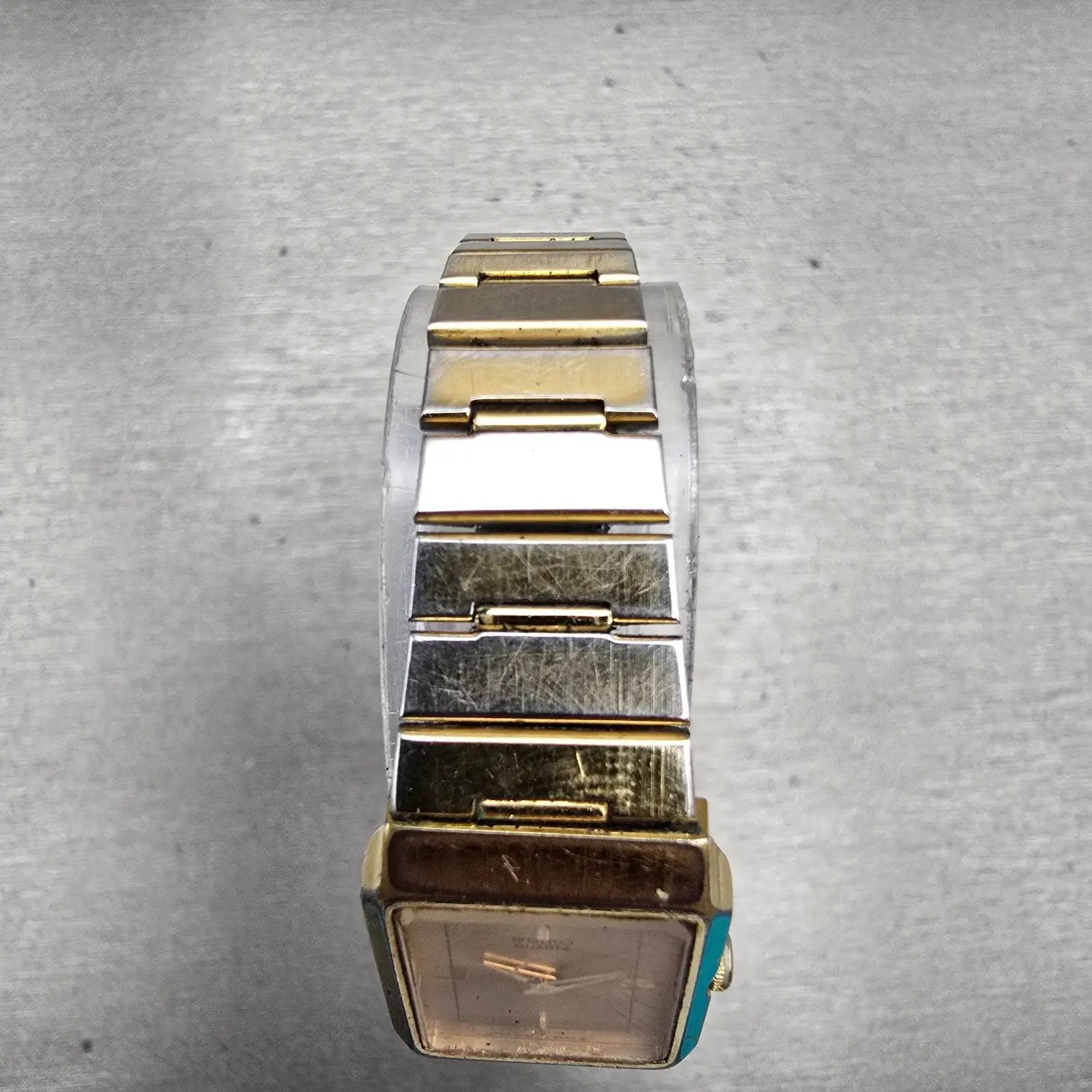 Seiko Watch Women 18mm Gold Dial Gold Tone Rectangle 2C20-6480 New Battery VTG4