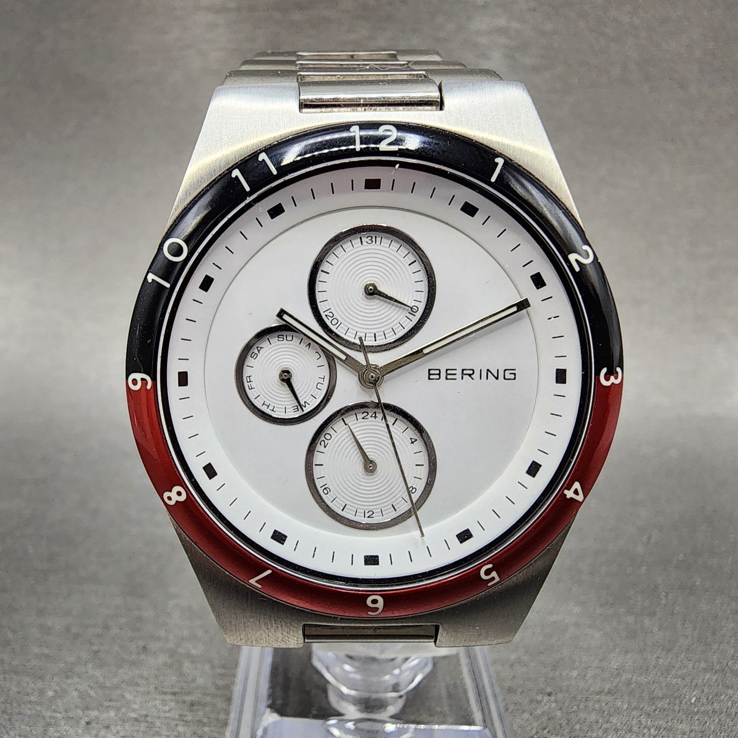 Bering Watch Men 39mm White Dial Silver Tone Coke Bezel Daydate Round New Batt1