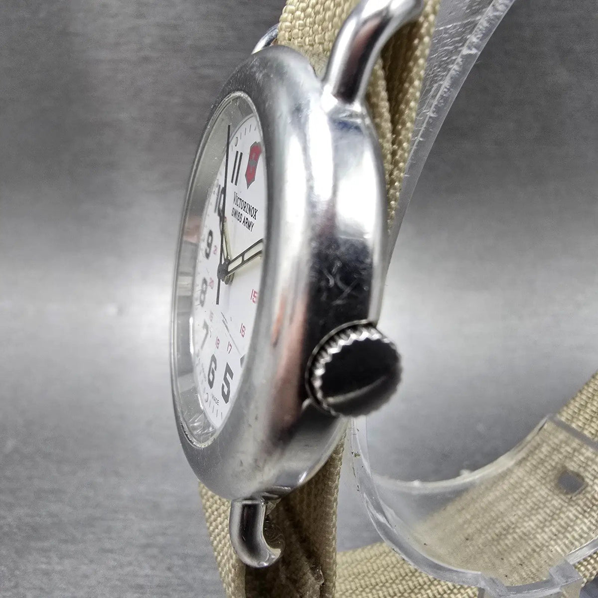 Victorinox Swiss Army Cavalry Watch Men 37mm White Dial Steel Date 24529 NewBatt2