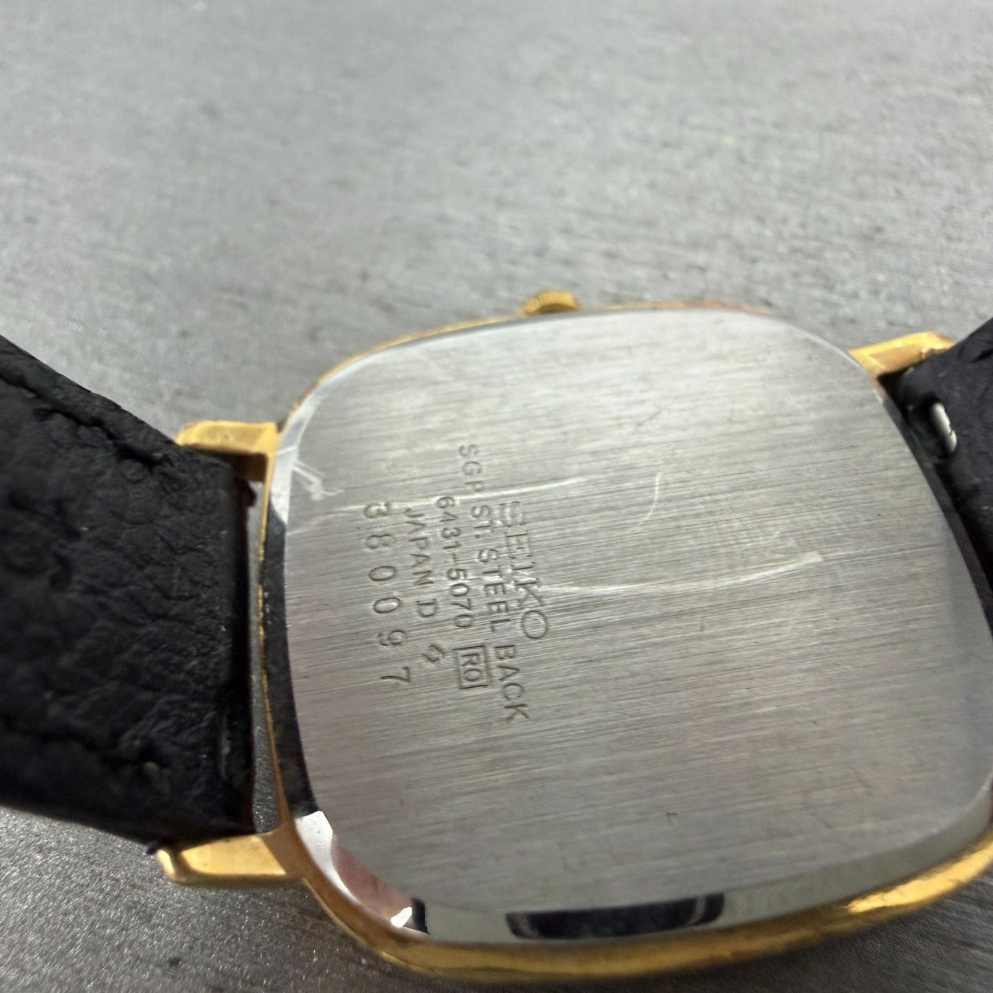 Seiko Watch Men 30mm Champagne Dial Gold Tone Rectangle 6431-5070 New Battery9