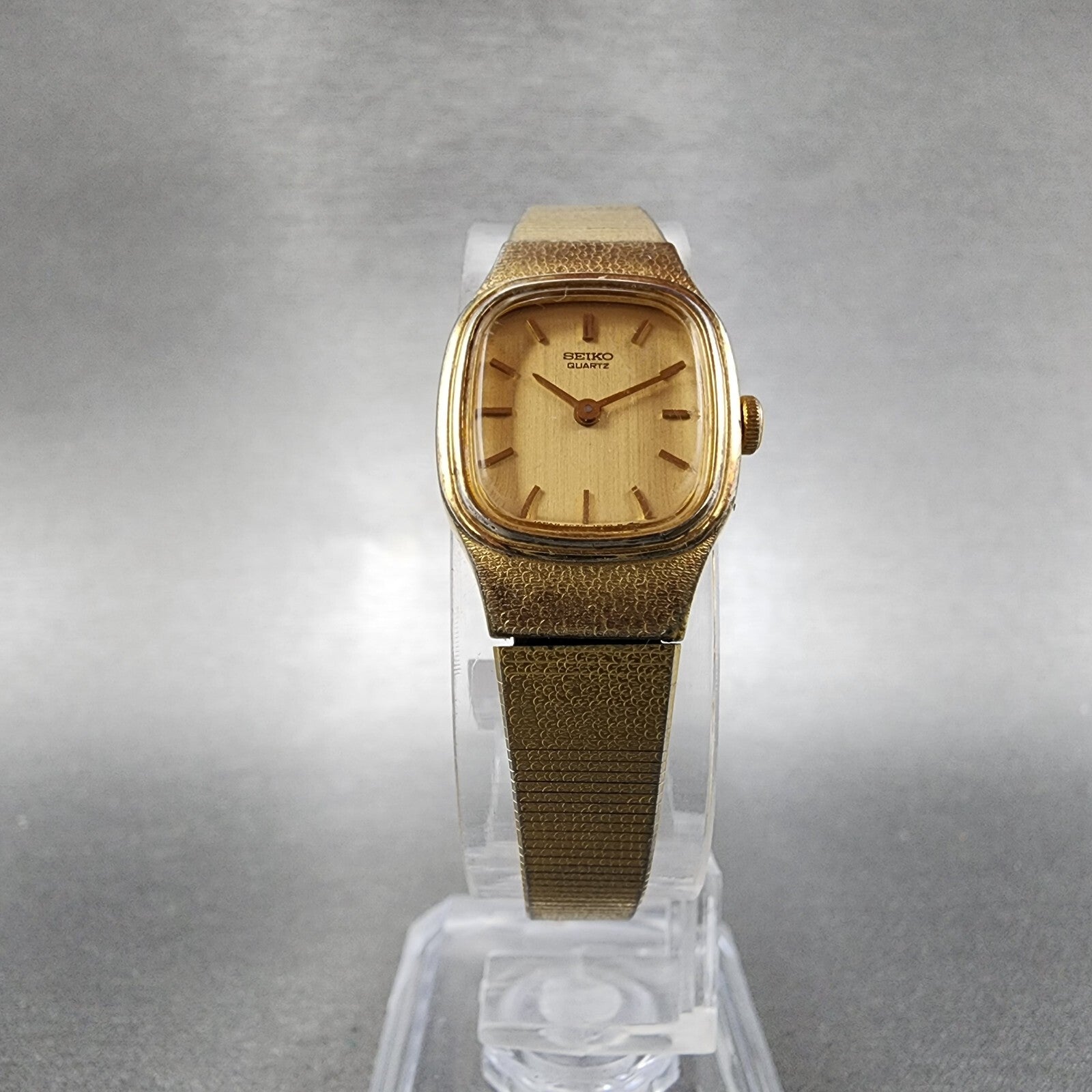 Seiko Watch Women 17mm Gold Dial Gold Tone Rectangle 2C205779 New Battery5