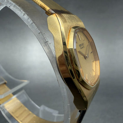 Seiko Watch Women 19mm Gold Dial Gold Tone Round 5420-5099 New Battery NOS3