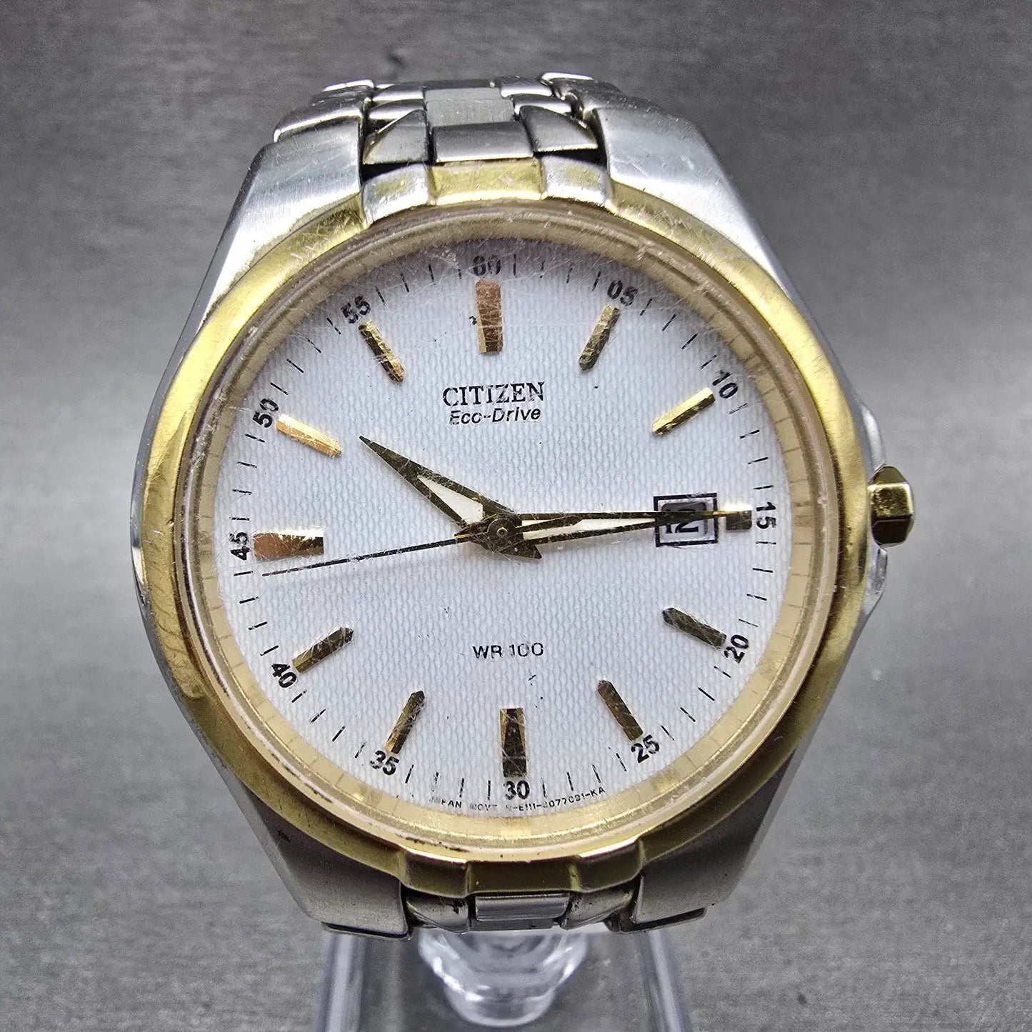 Citizen Eco-Drive Watch Men 38mm White Dial Two Tone Date E111-S049521 Runs NKJN0