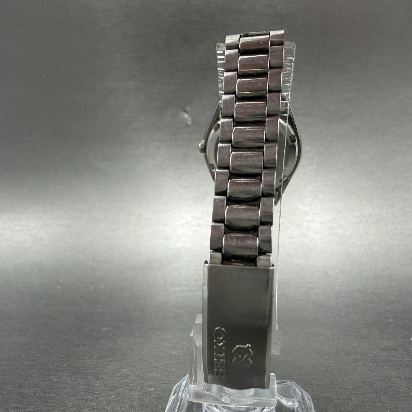 Seiko SQ Watch Women 24mm Silver Dial Silver Tone Daydate Round 3423-0099 NewBat7