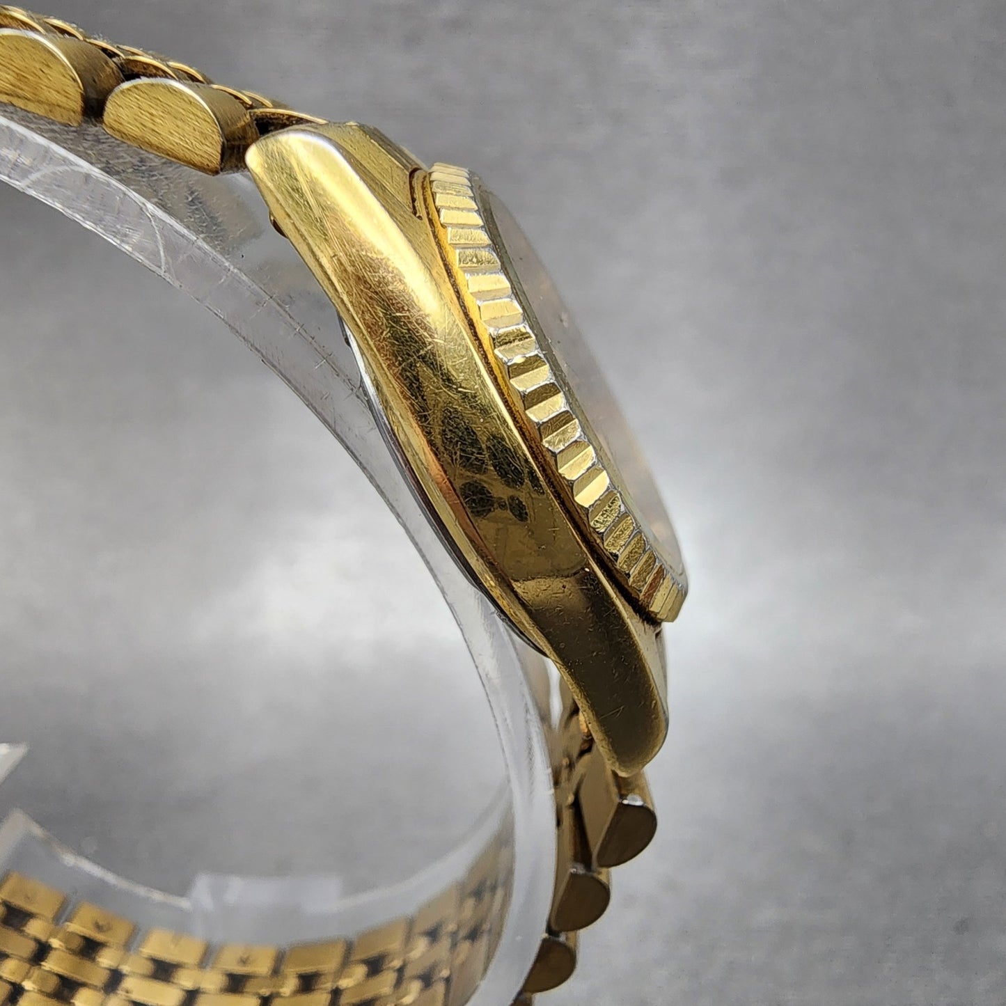 Seiko SQ Watch Women 24mm Gold Dial Gold Tone Daydate 24mm Round New Battery NBG3
