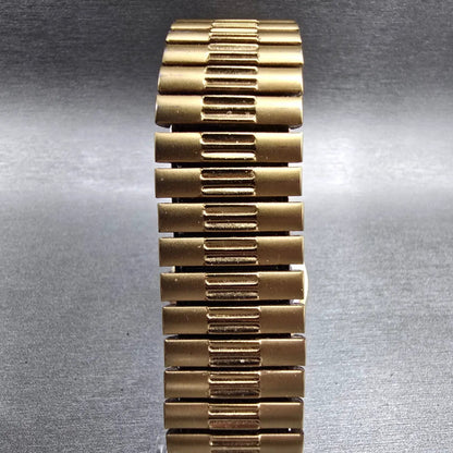 Citizen CQ Watch Men 35mm Black Dial Gold Tone Daydate 1100-S63812 New Battery K7