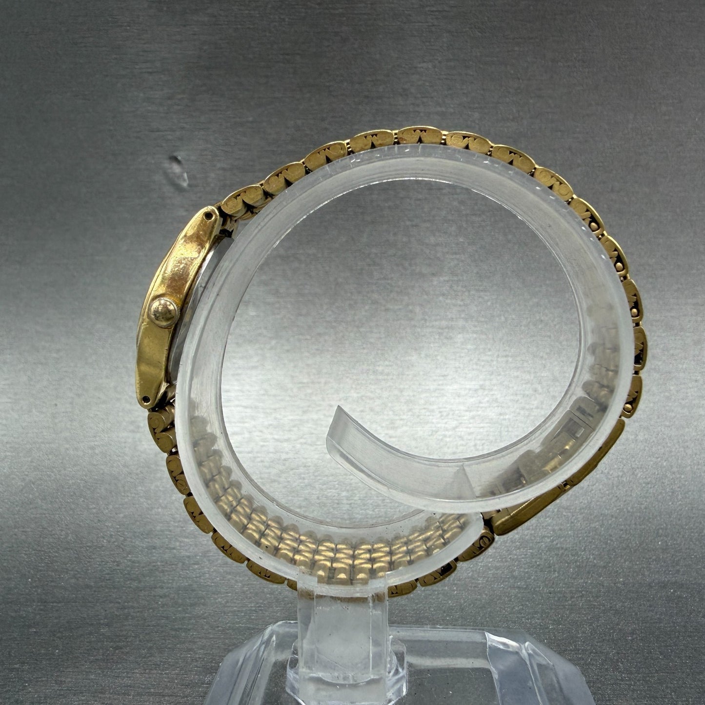 Seiko Watch Women 19mm White Dial Gold Tone Round V401-0289 New Battery JBI76