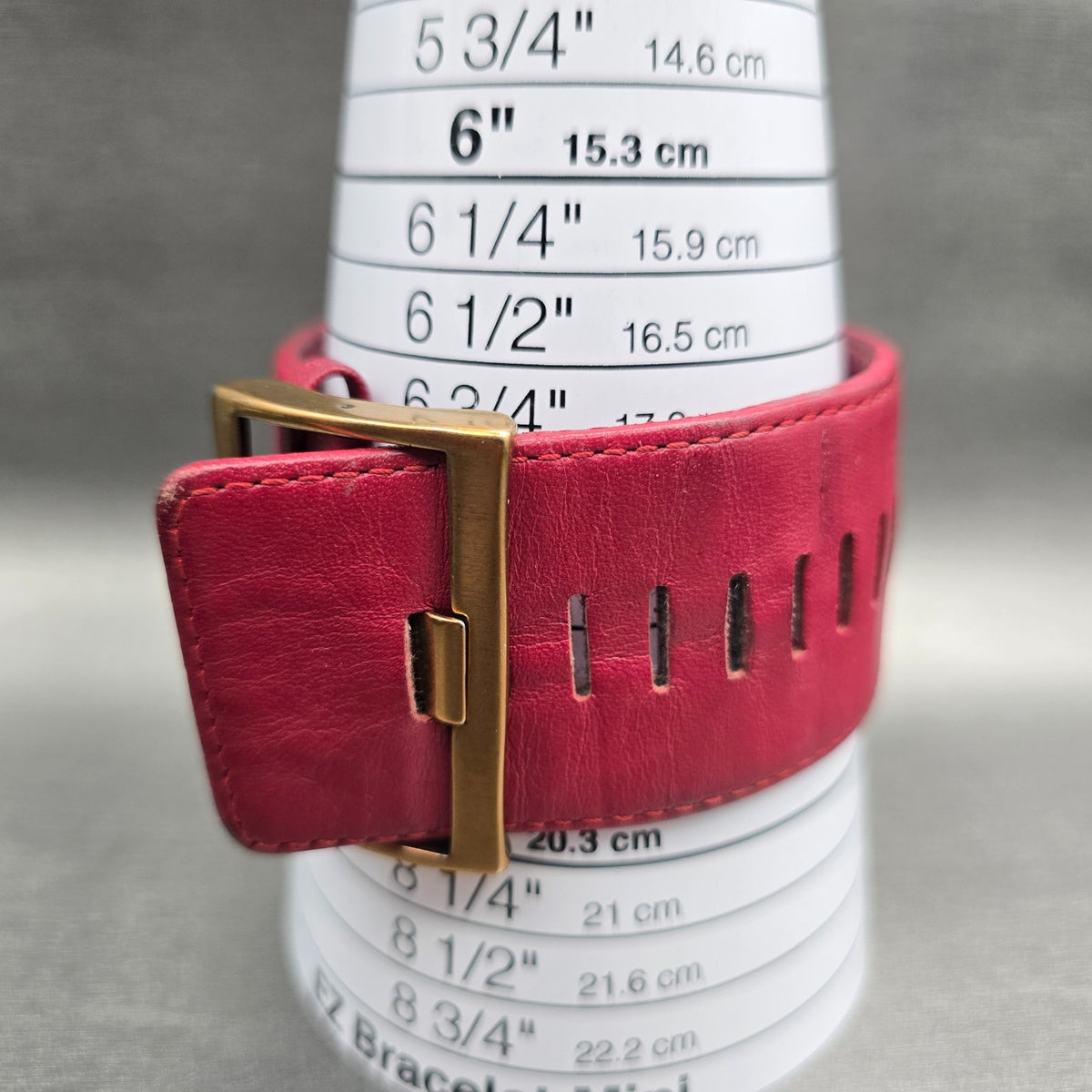 Nixon The Motif Watch Women 38mm Red Dial Gold Tone Rectangle New Battery9