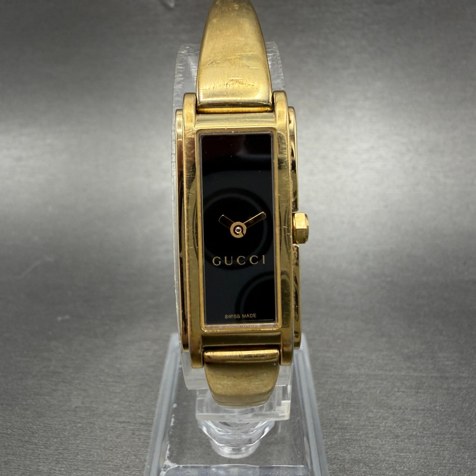 Gucci Tank Watch Women 14mm Black Dial Gold Tone Rectangle 109 New Battery0