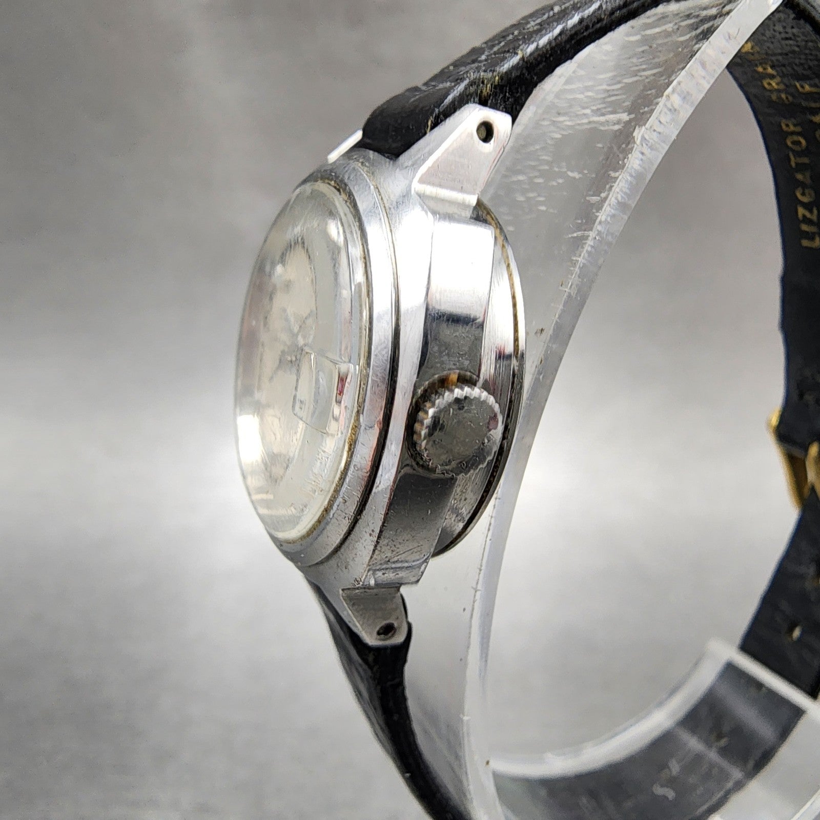 Seiko Automatic Watch Women 23mm Silver Dial Silver Tone Date 22050240 Runs2