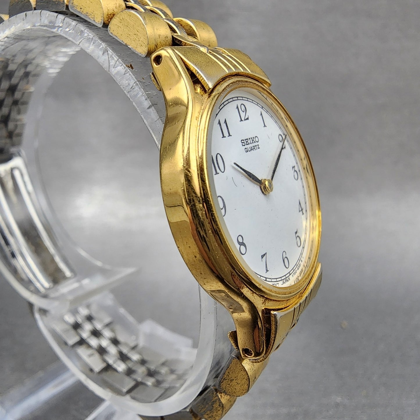Seiko Watch Women 26mm White Dial Gold Tone Round V7006091 New Battery3