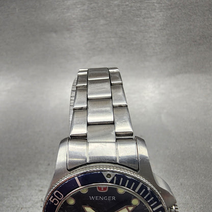 Wenger Battalion Dive Watch Women 31mm Blue Dial Silver Tone Date Round New Batt4