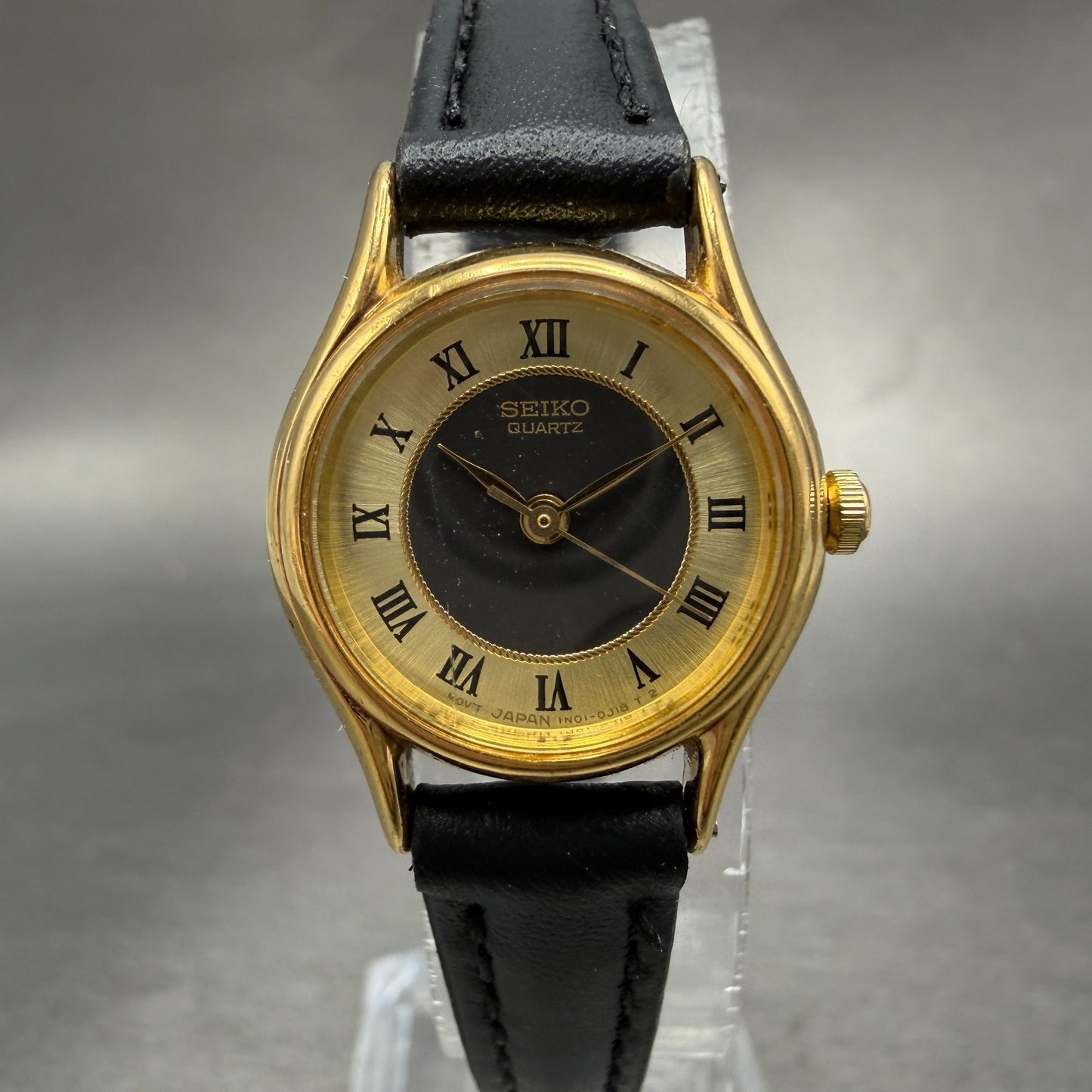 Seiko Watch Women 21mm Black Dial Gold Tone Round 1N01-0E19 New Battery Vintage10