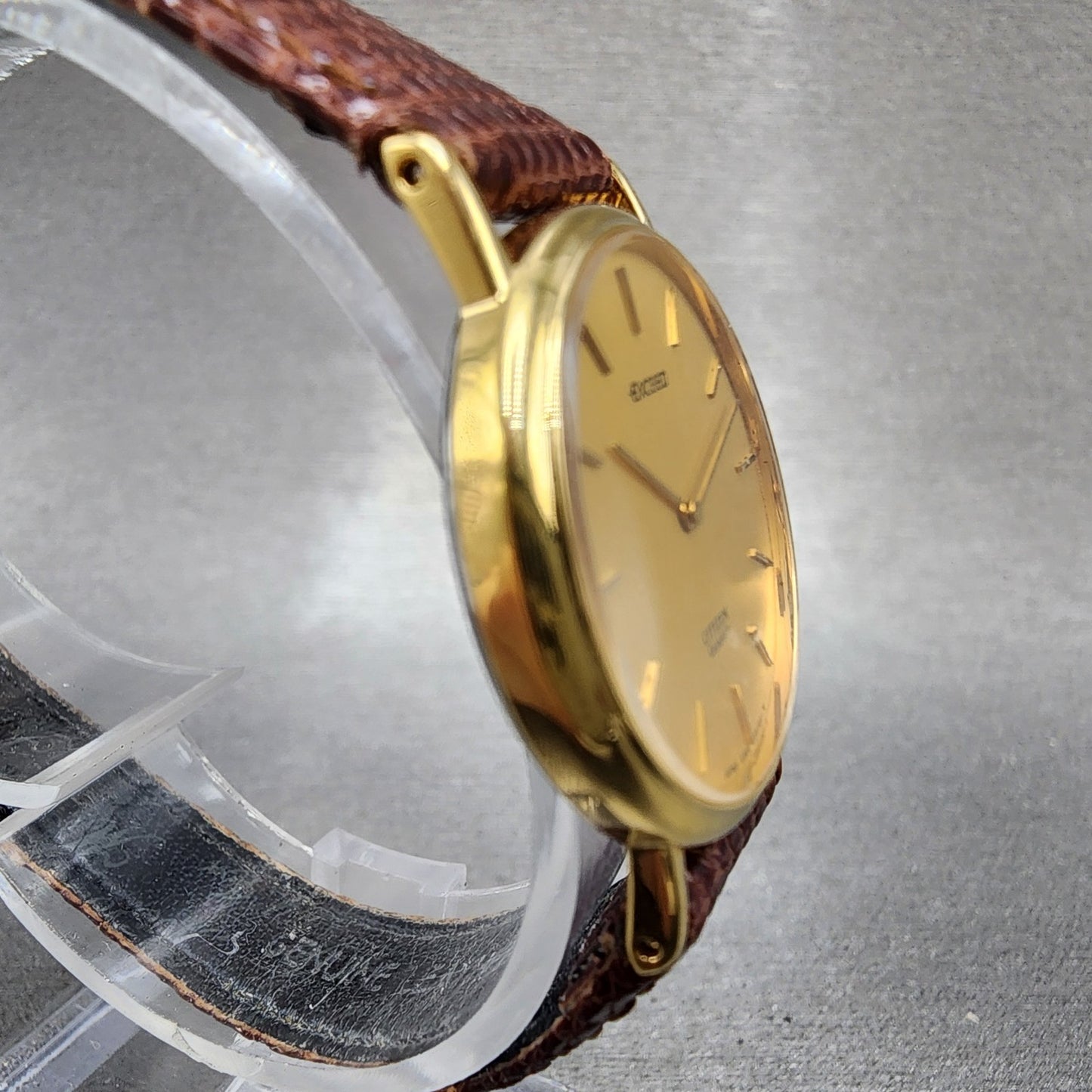 Citizen Exceed Watch Women 25mm Gold Dial Gold Tone Round 2200222911 New Batt3