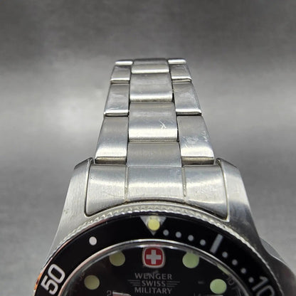 Wenger Battalion Dive Watch Women 30mm Black Dial Silver Date Round 79174 NewBat4