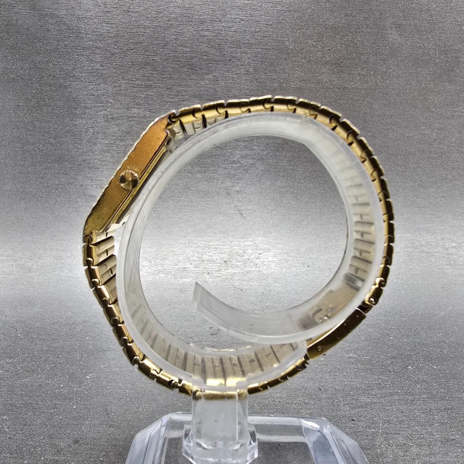 Raymond Weil Tank Watch Women 18mm Gold Dial Two Tone Gold Plated 8057 New Batt6