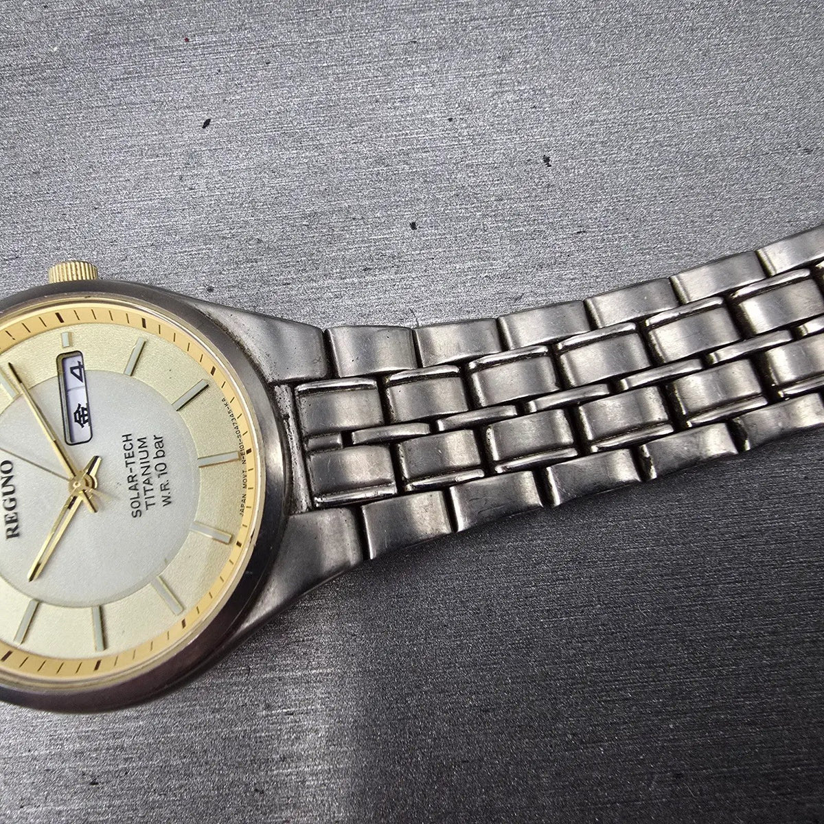 Citizen Reguno Solar Watch Men 34mm Champagne Dial Titanium Daydate Runs READ!!!6