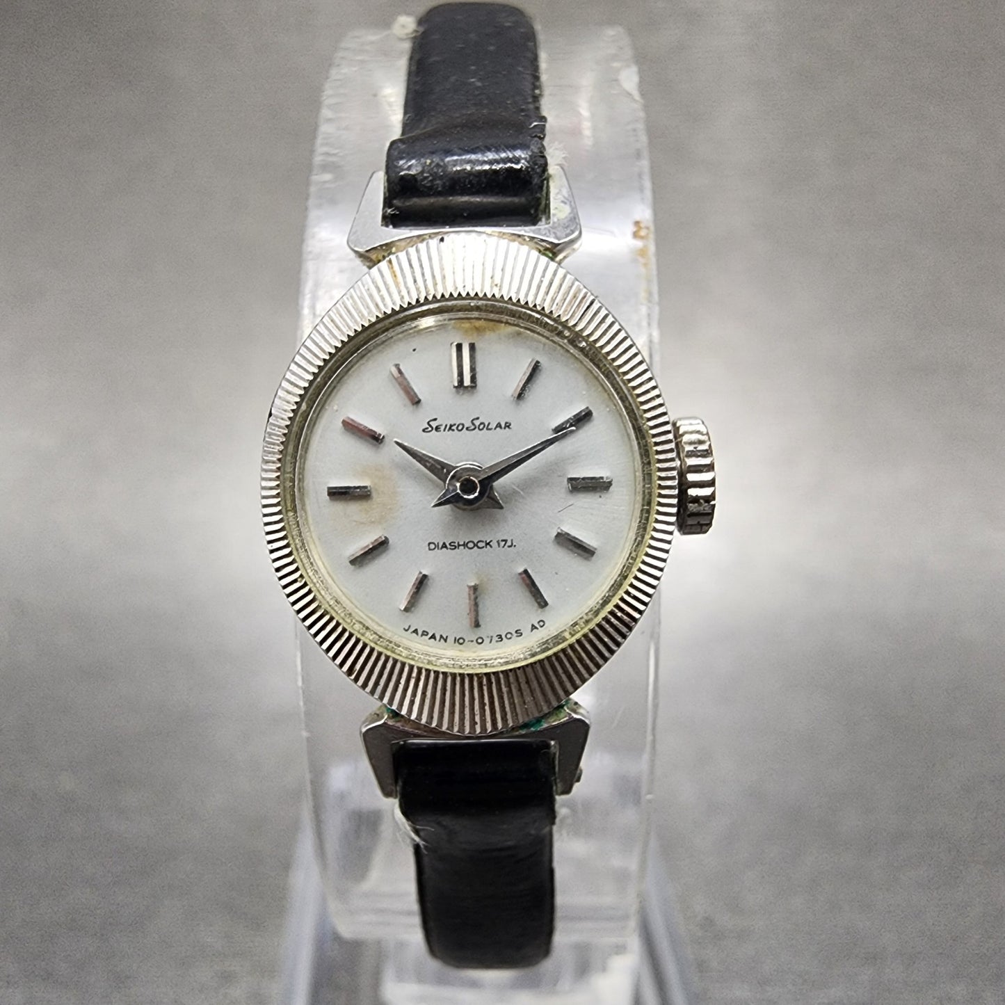 Seiko Solar Watch Women 15mm Silver Dial Silver Tone Manual Oval 100470 Runs0