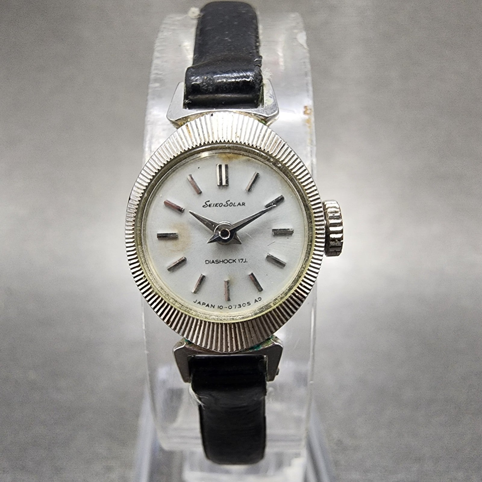 Seiko Solar Watch Women 15mm Silver Dial Silver Tone Manual Oval 100470 Runs0