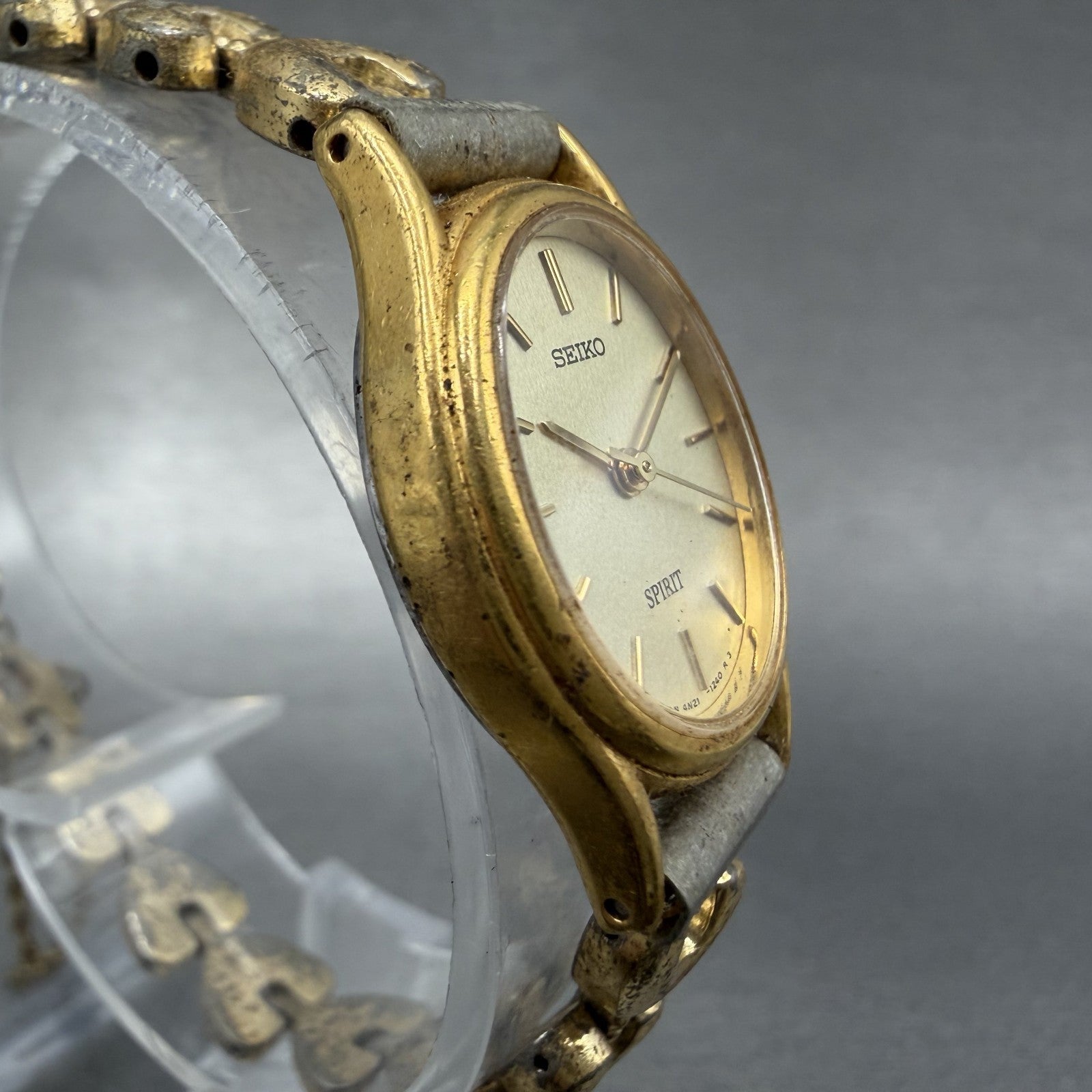 Seiko Spirit Watch Women 19mm Champagne Dial Gold Tone Oval 4N21-5200 NewBattery3