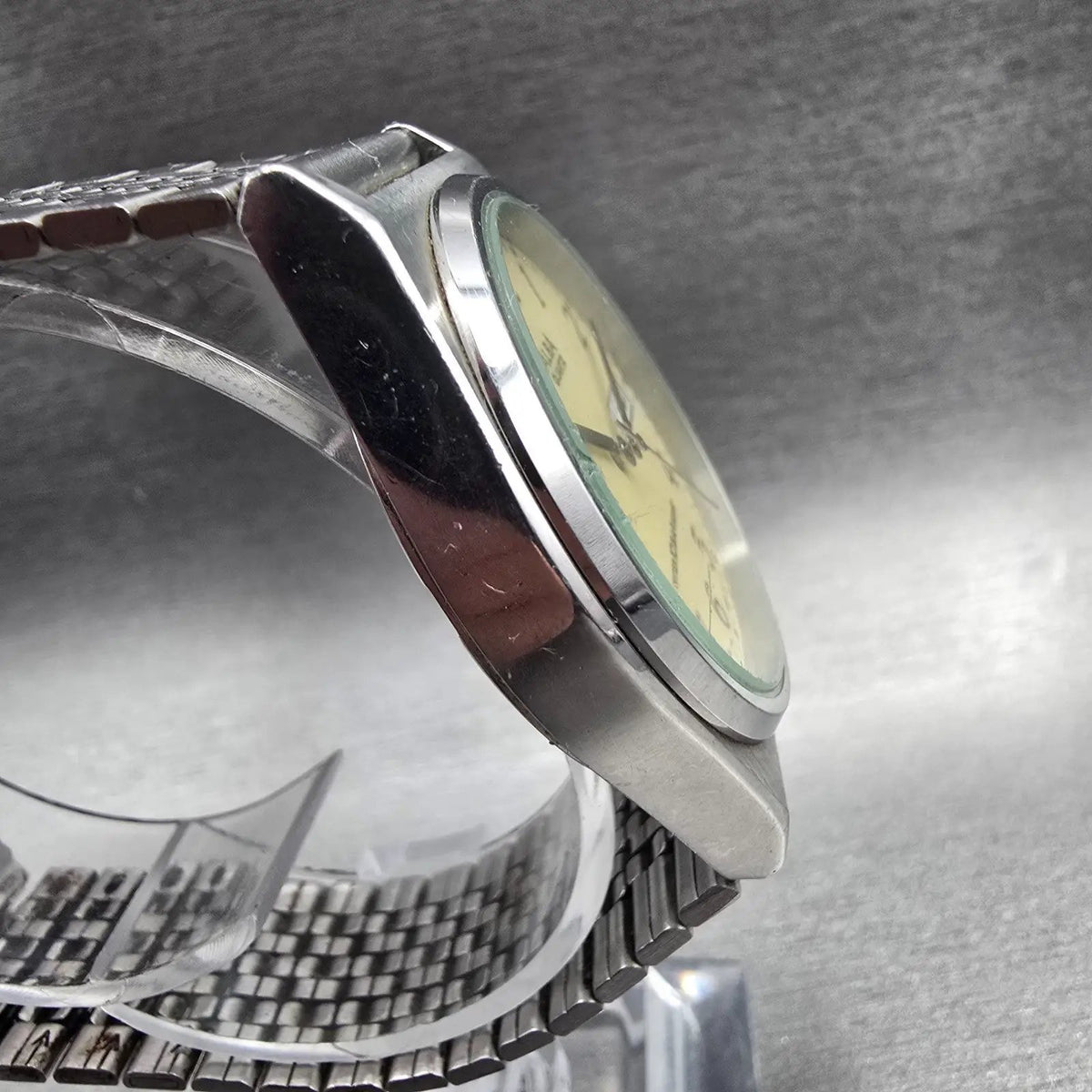 Seiko Alba Watch Men 36mm Luminous Dial Silver Tone Daydate V743-8A10 New Batt F3