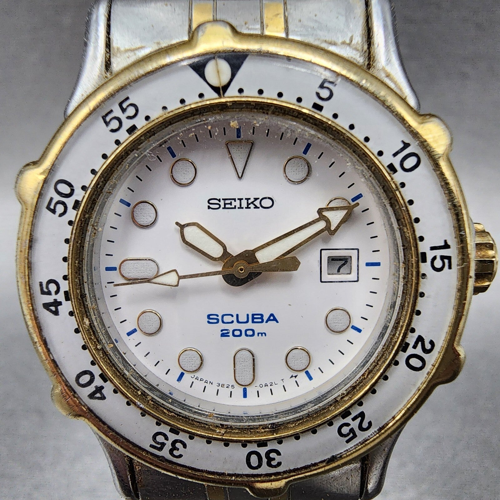 Seiko Diver Watch Women 31mm White Dial Two Tone Date Round 3E250A30 New Batt1