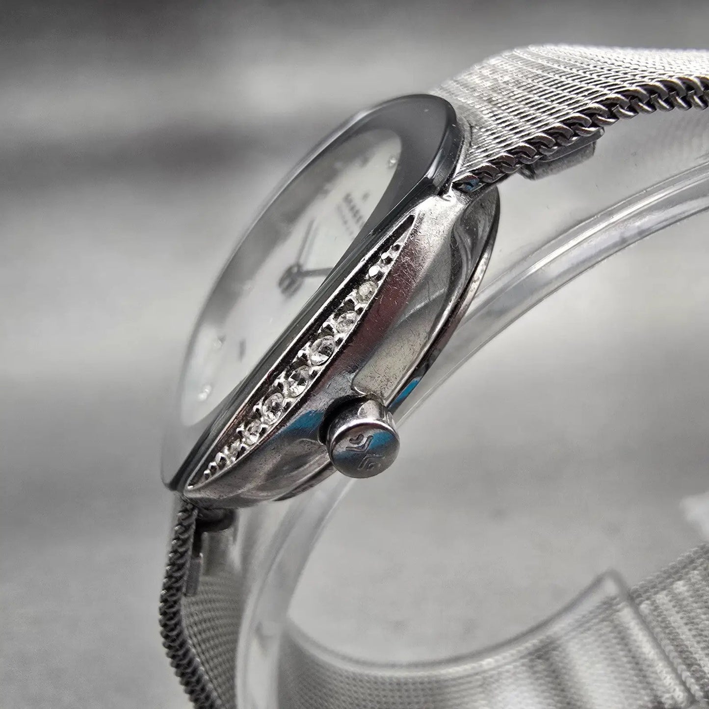 Skagen Watch Women 26mm MOP Dial Silver Tone Crystals Round 689SSS New Battery2