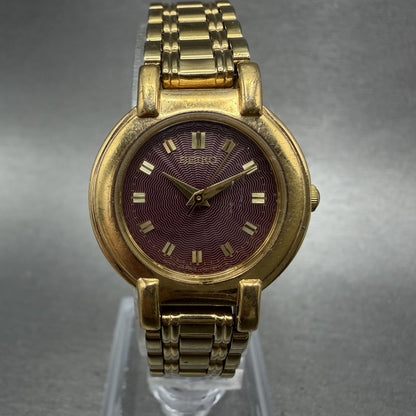 Seiko Watch Women 24mm Red Dial Gold Tone Round Vintage V701-1781 New Battery0