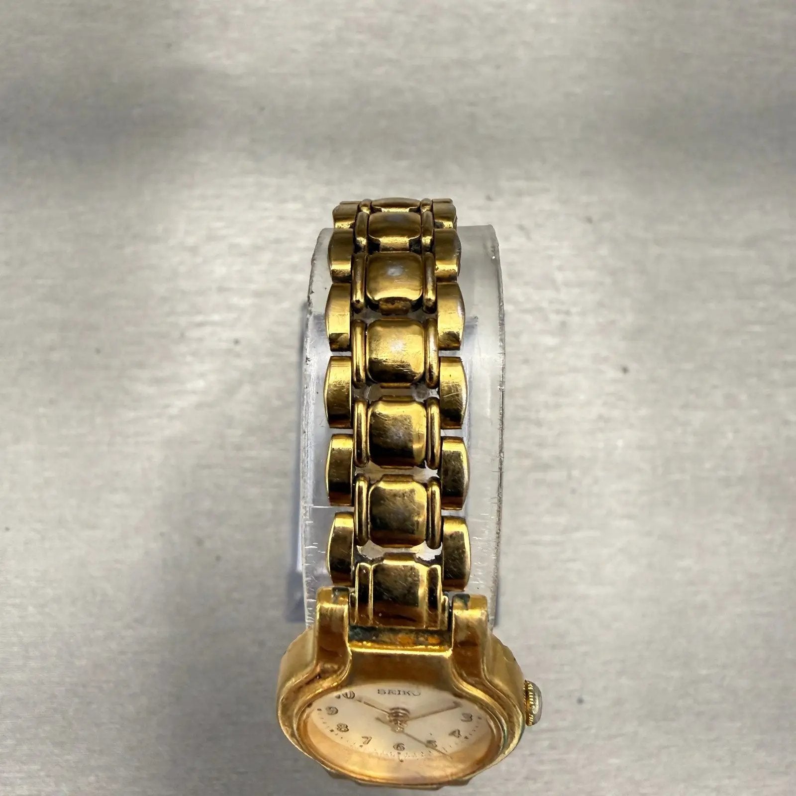 Seiko Watch Women 19mm White Dial Gold Tone Round V401-0289 New Battery Vintage4