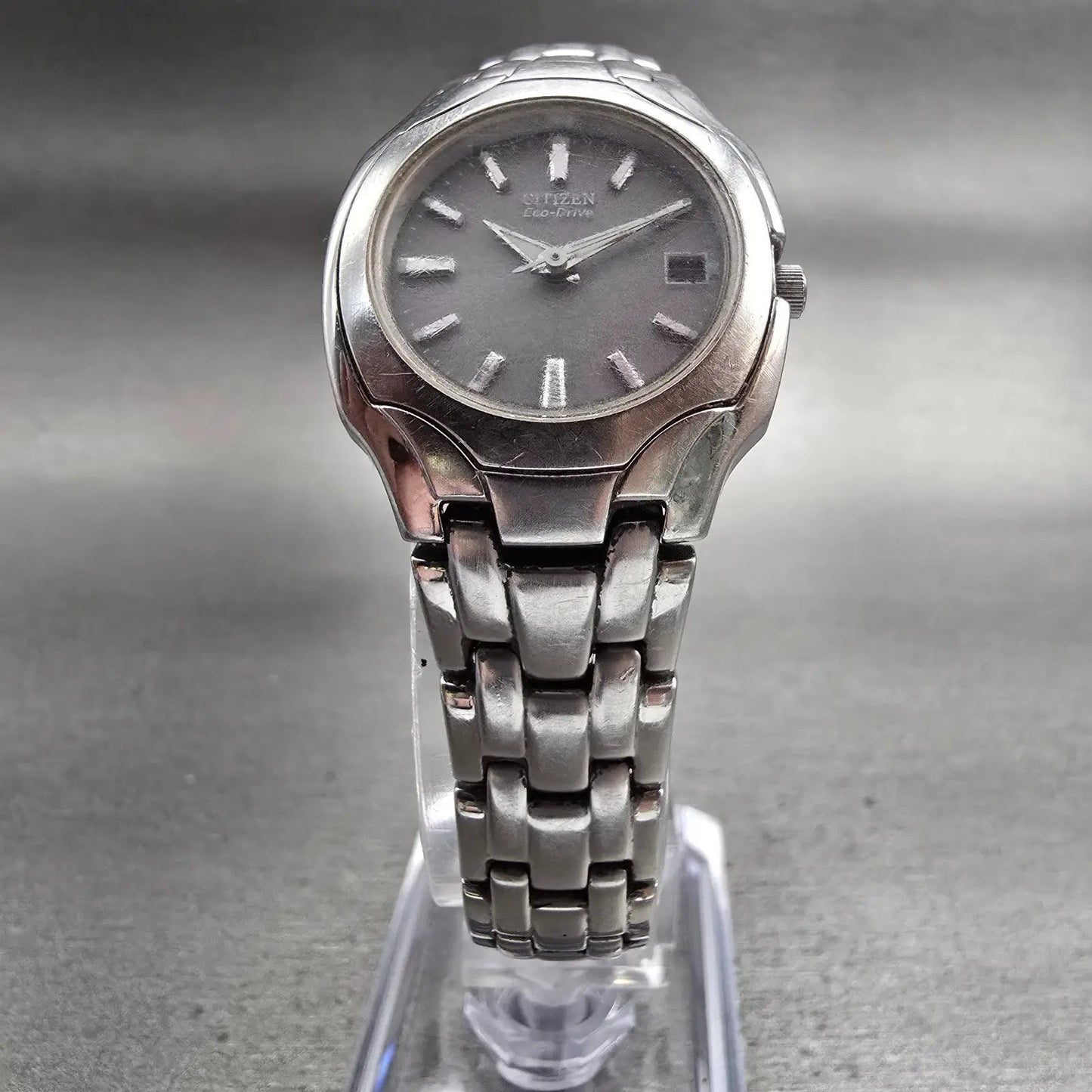 Citizen Eco-Drive Watch Women 25mm Gray Dial Silver Tone Date Round E011 Works5
