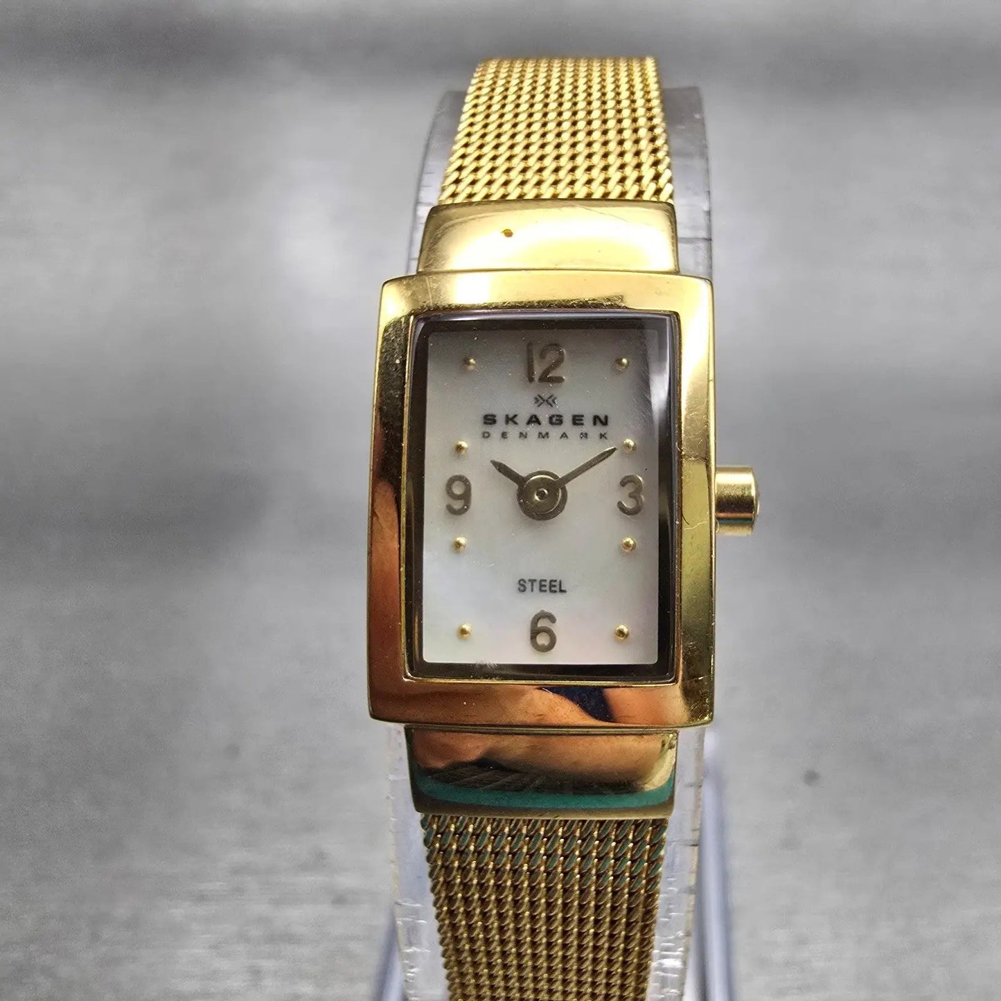 Skagen Tank Watch Women 14mm MOP Dial Gold Tone Rectangle 490SGG New Battery B0