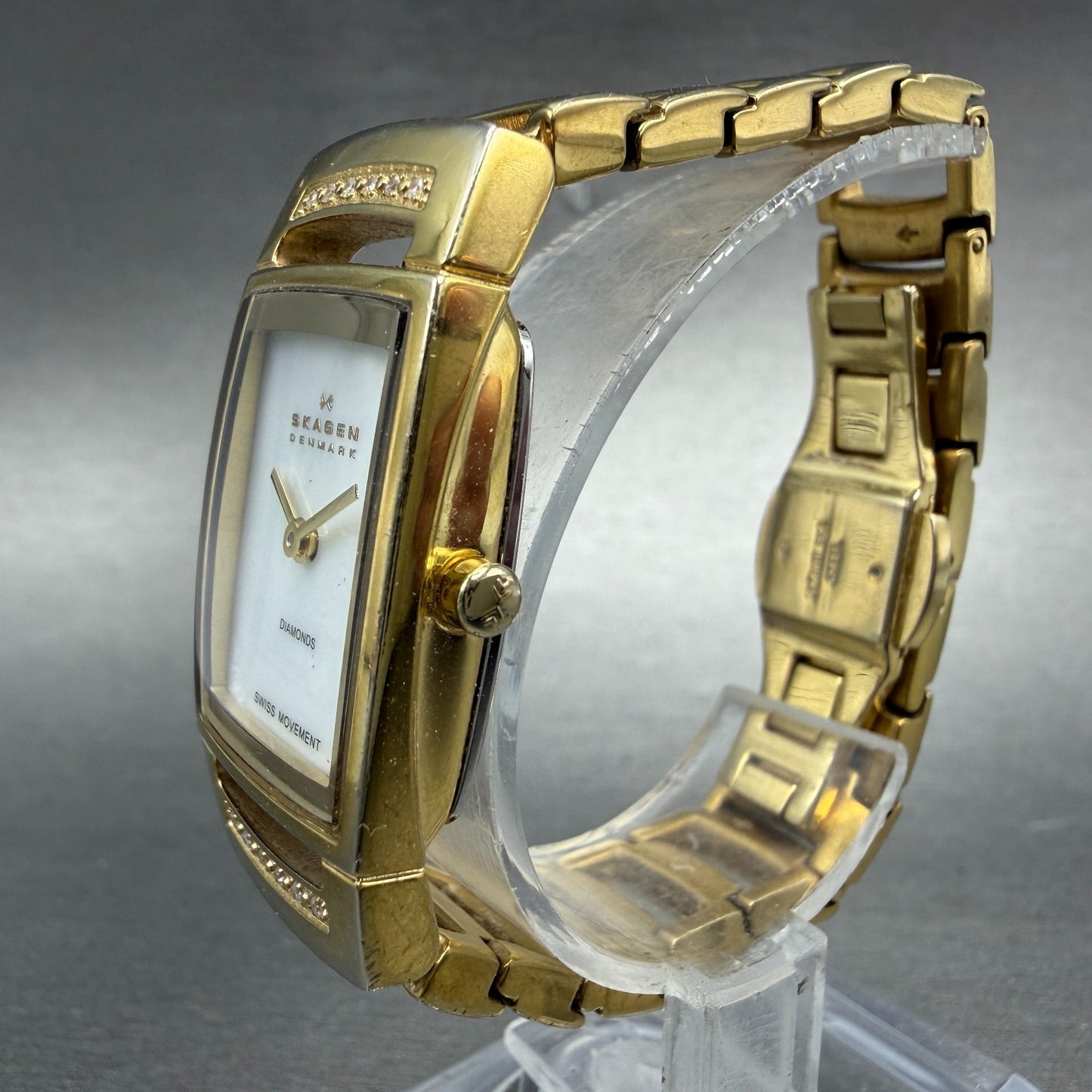 Skagen Tank Watch Women 21mm MOP Dial Gold Tone Diamond Bezel New Battery2