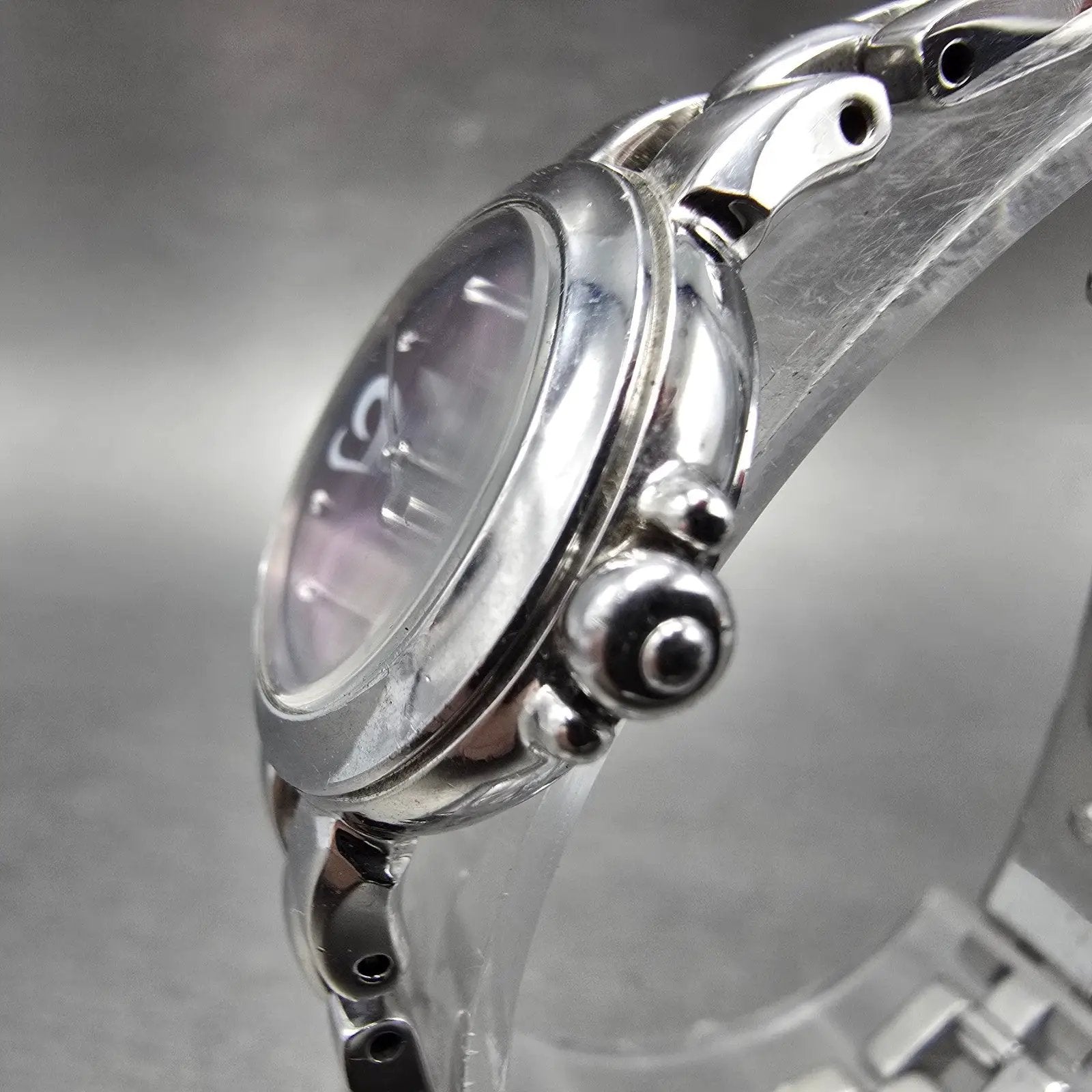 Seiko Solar Heart Watch Women 22mm Purple Dial Silver Tone Round V117-0BB0 Runs2