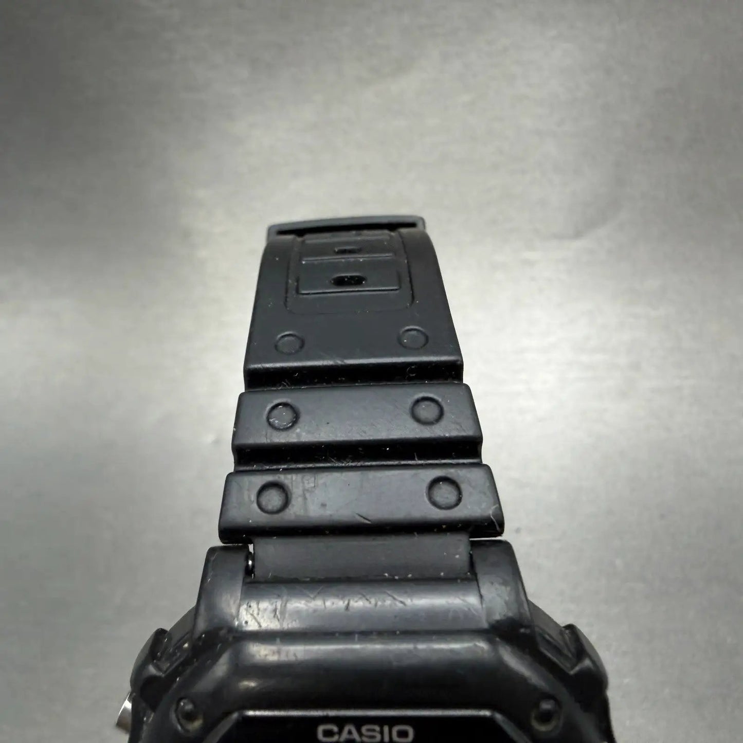 48043070