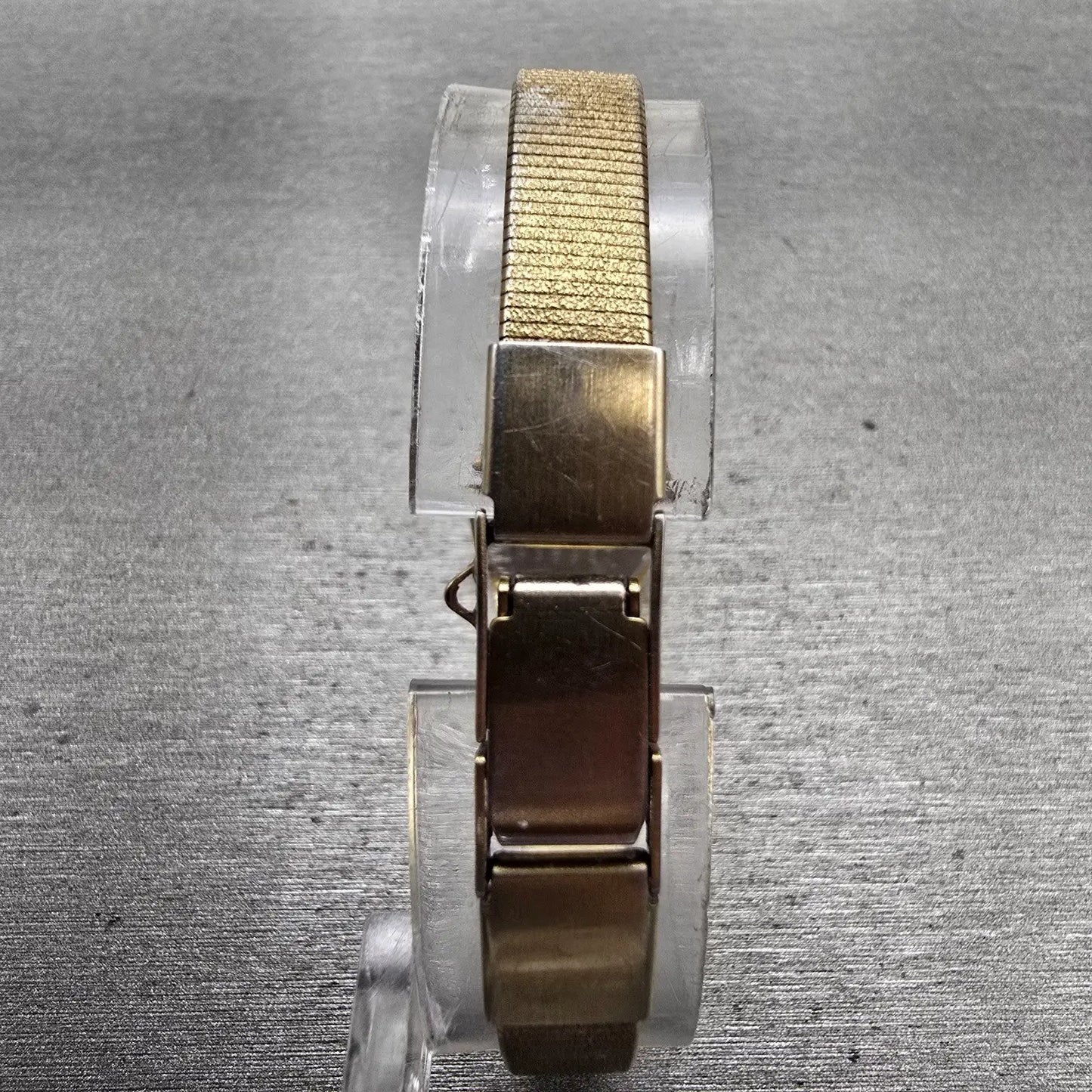 Seiko Watch Women 17mm Black Dial Gold Tone Oval 2Y00-5E29 New Battery Vintage7