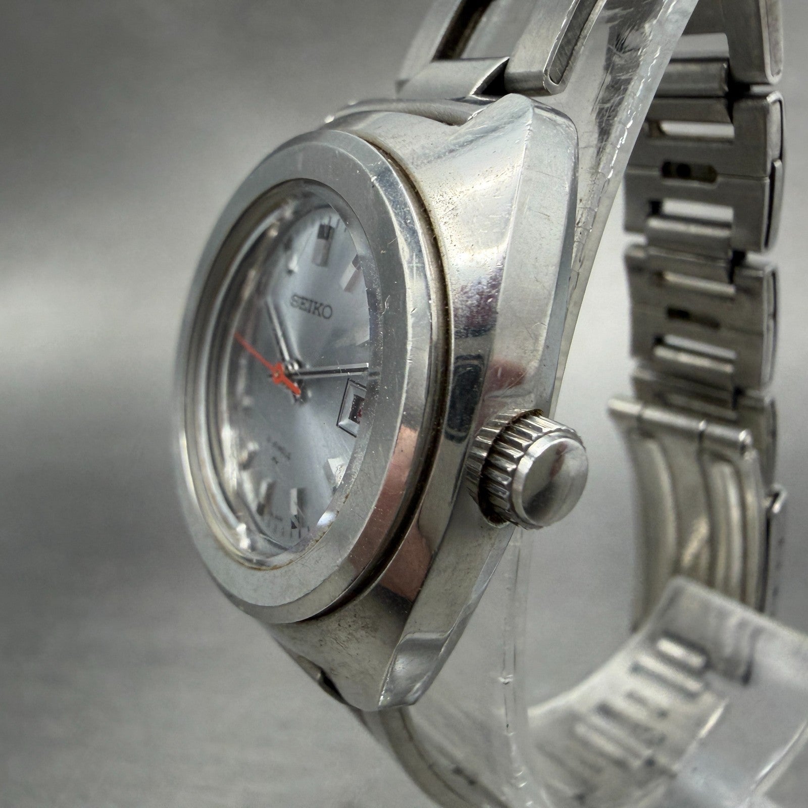 Seiko Watch Women 26mm Silver Dial Silver Tone Date Manual 2118-0410 Runs VTG2
