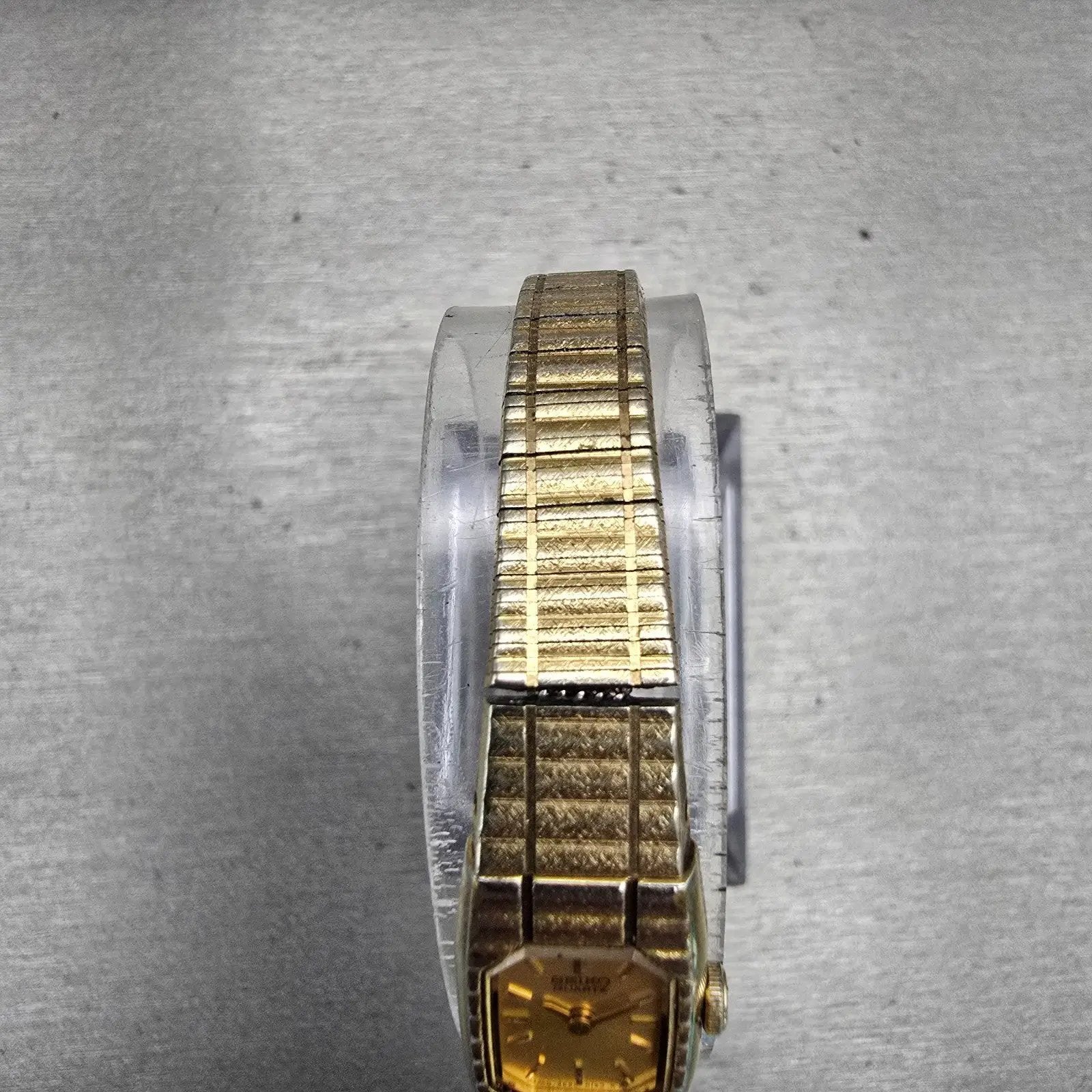 Seiko Watch Women 12mm Gold Dial Gold Tone Rectangle 2E20-5129 New Battery VTG4