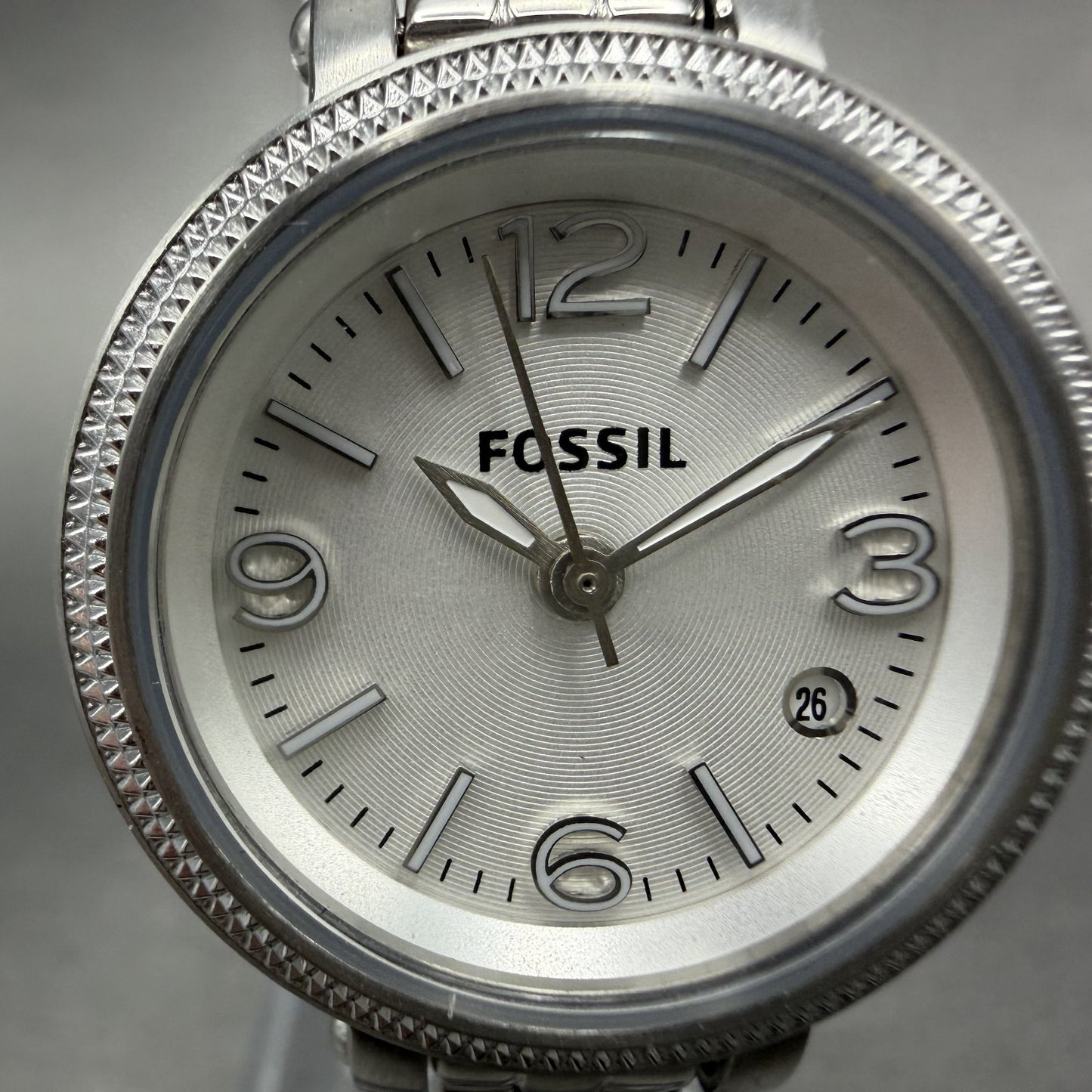 Fossil Heather Watch Women 26mm White Dial Silver Tone Date Round ES3135 NewBat1