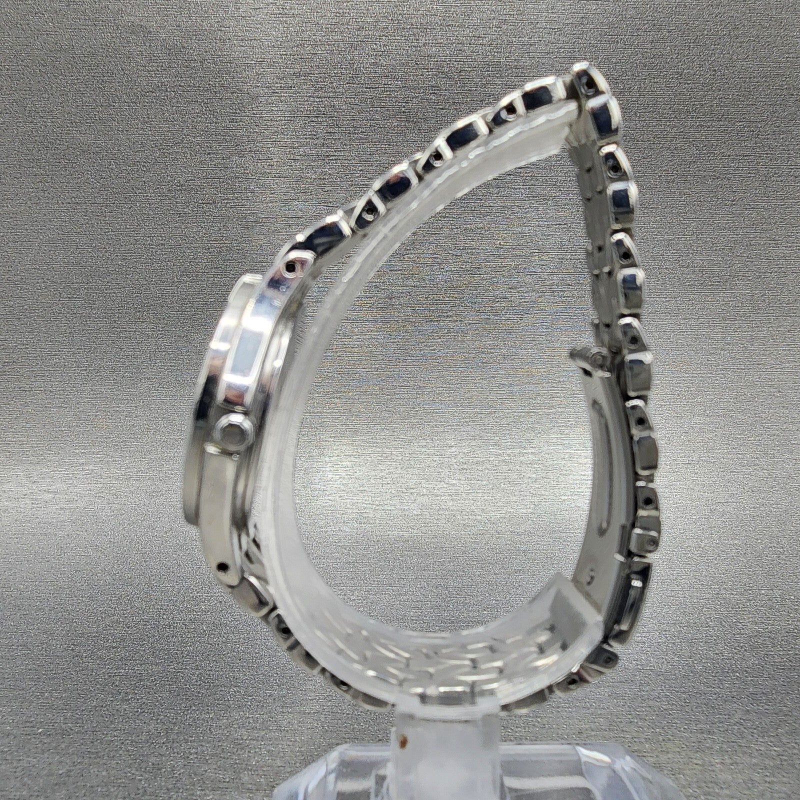 Seiko Solar Watch Women 27mm MOP Dial Steel Date Round Crystal Bezel Runs6