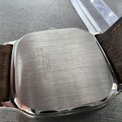 Seiko Watch Men 30mm Silver Dial Silver Tone Square 6431-5050 New Battery