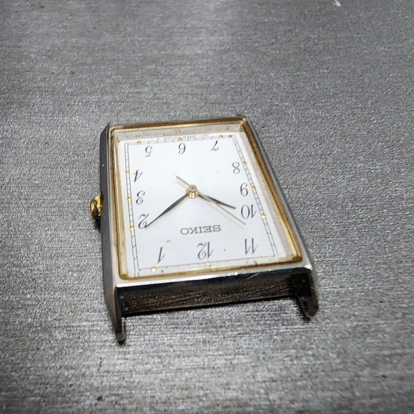 Seiko Tank Watch Men 24mm White Dial Silver Tone Rectangle V7015e20 PARTS5