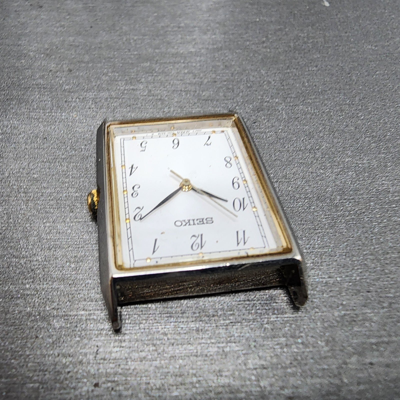 Seiko Tank Watch Men 24mm White Dial Silver Tone Rectangle V7015e20 PARTS5
