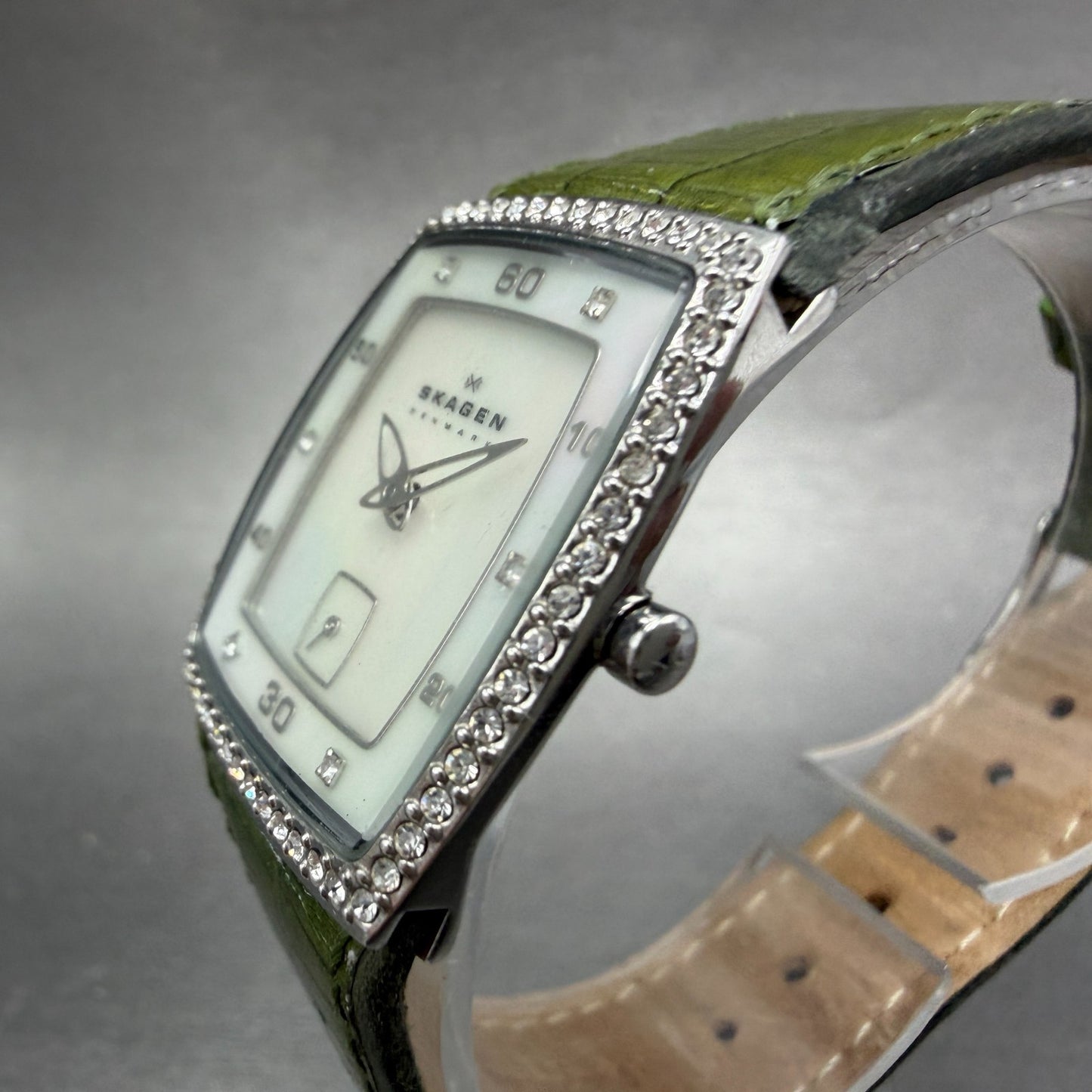 Skagen Tank Watch Women 27mm MOP Dial Steel Rectangle N384SSLG New Battery2