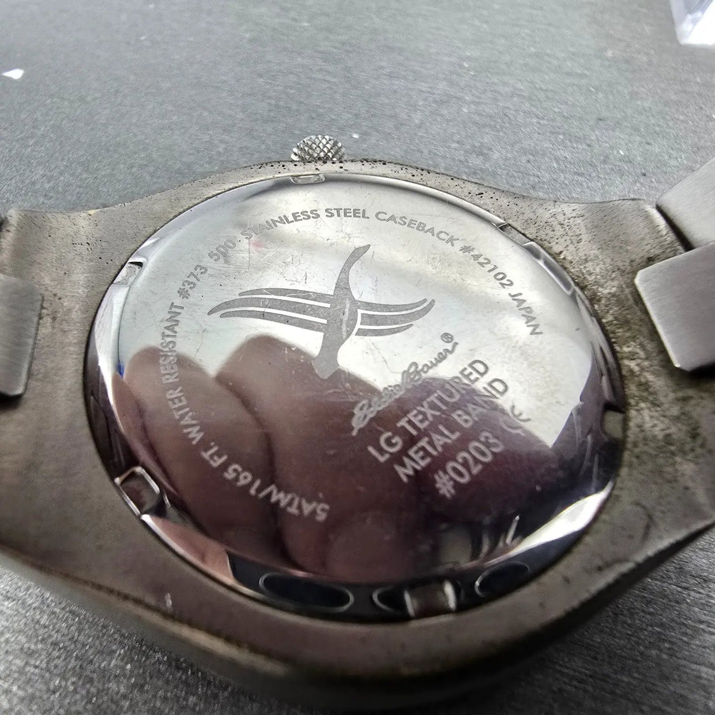 Eddie Bauer Dive Watch Men 41mm Silver Dial Silver Tone Date Round New Battery9