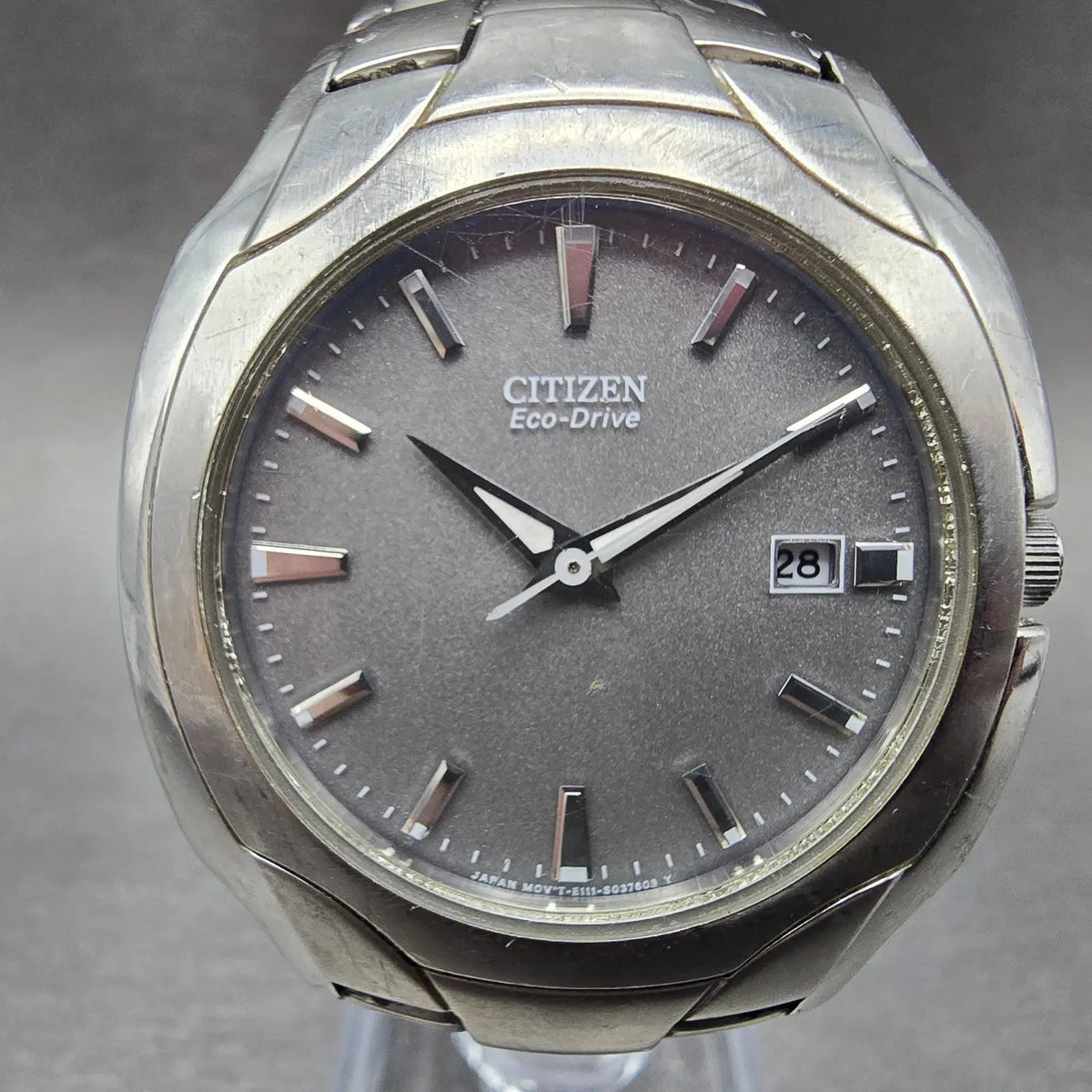 Citizen Eco-Drive Watch Men 39mm Silver Dial Silver Tone Date E111-S022240 RunsT0