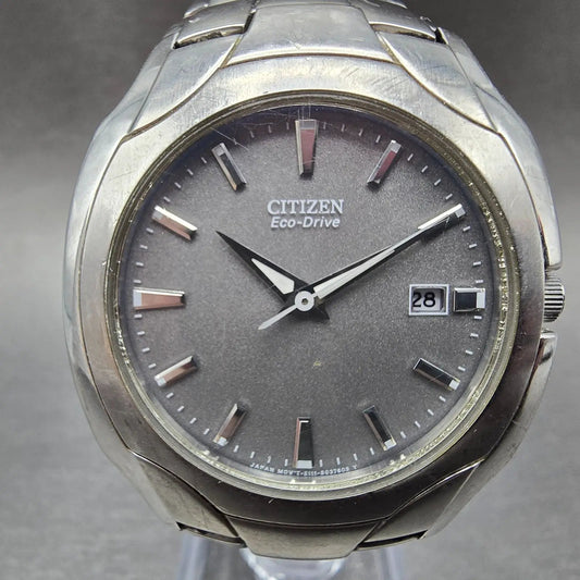 Citizen Eco-Drive Watch Men 39mm Silver Dial Silver Tone Date E111-S022240 RunsT0