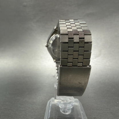 Seiko QT Watch Men 37mm Silver Dial Silver Tone Daydate Round 0823-8010 PARTS8