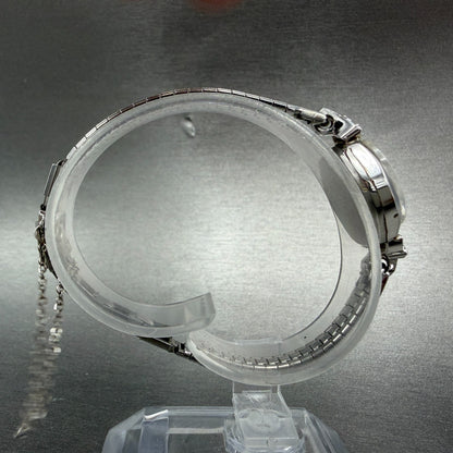 Seiko Watch Women 17mm Silver Dial Silver Tone Manual Oval Vinatge 21-7440 Runs8